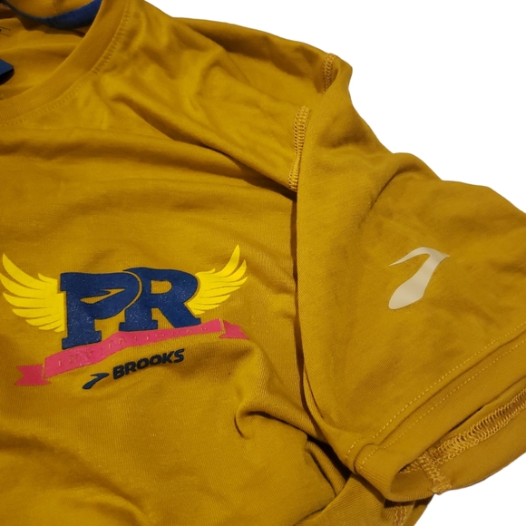 Brooks Tenth Year Anniversary Men's Medium Running Shirt NWT - Picture 9 of 10